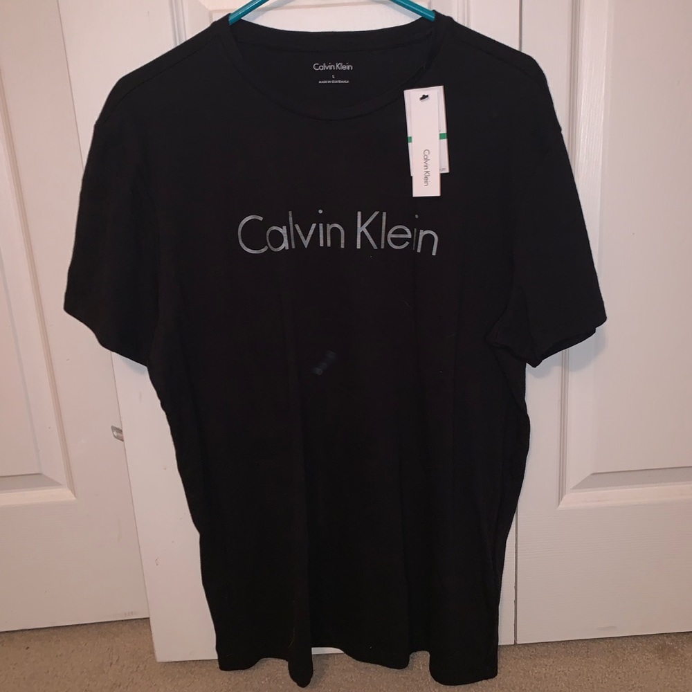 Calvin Klein T shirt